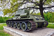 Legendary Tank T-34, Heavy Military Equipment