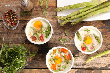 Poster - baked egg with cream and aasparagus