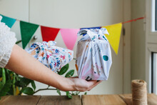 Sustainable fabric gift wrapping