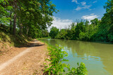Fototapeta Krajobraz - The scenic view of the Ecluse Saint Martin on the Canal du Midi, in the South of France