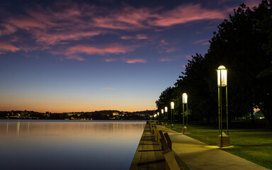 Wall Mural - Early morning sunrise in Canberra next to Lake Burley Griffin