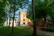 Restoration Work In The Palace And Park Complex Of The Moniuszko Gentry In Smilovichi, Belarus