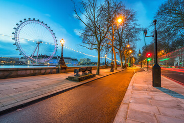 Wall Mural - London,England-October,2016: Northumberland avenue at dawn overlooking The London Eye