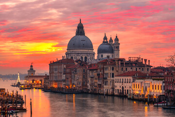 Wall Mural - Grand Canal and Basilica Santa Maria della Salute at sunset in Venice, Italy