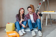 © Тарас Нагирняк - Repair, building, renovation and home concept. Couple doing repair at home , wearing protective clothes being well equipped having untidy faces and clothes