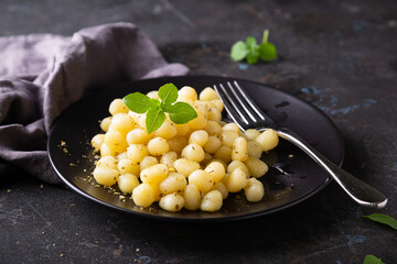 Poster - Gnocchi with olive oil, garlic and basil