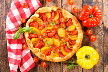 Wall Mural - tomato quiche with fresh basil