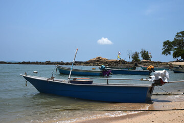 Poster - Fischerboote am Strand von Naklua, Thailand