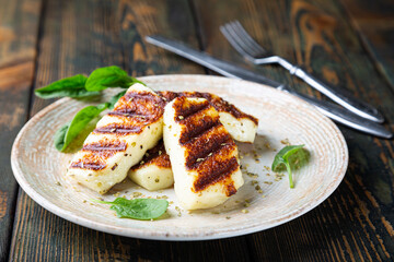 Poster - Grilled halloumi cheese with herbs