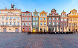 Fototapeta Miasto - Poznan. Old Town Square with famous medieval houses at sunrise.