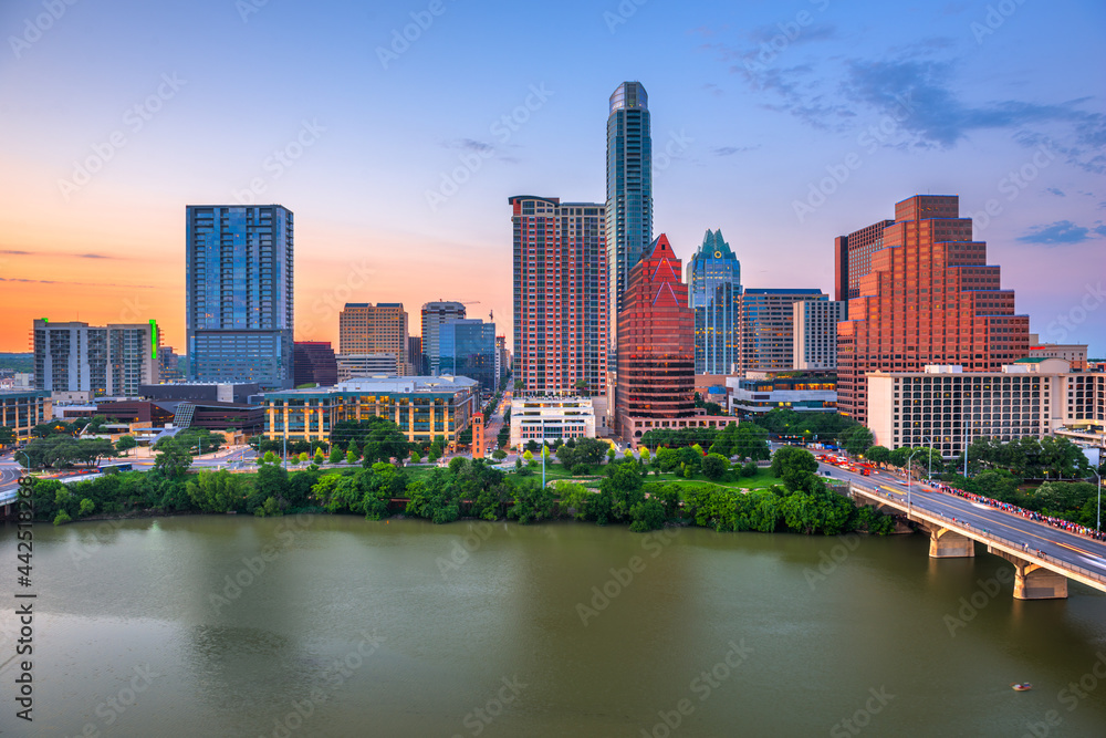 Austin, Texas, USA downtown city skyline on the Colorado River - obrazy, fototapety, plakaty 