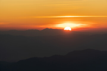 The sunlight is close to the line of the sky. Causing a yellow-orange light Give you a warm feeling During the time of sunrise and sunset