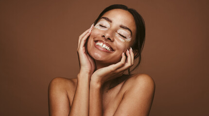 Wall Mural - smiling is the best way to embrace your flaws