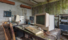 Old Computers From The 80s In An Abandoned Computing Center