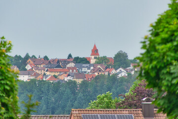 Teleaufnahme des Pforzheimer Stadtteils Büchenbronn, von Huchenfeld aus aufgenommen