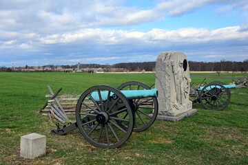 cannons and monument to the 15th new york independent battery on united states avenue near cemetery ridge  in the historical gettysburg battlefield,  pennsylvania