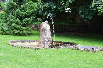 Wall Mural - Springbrunnen in LEutesdorf