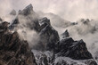 Mystische Alpengipfel im Nebel; Engelhörner vom Rosenlaui (Berner Oberland)