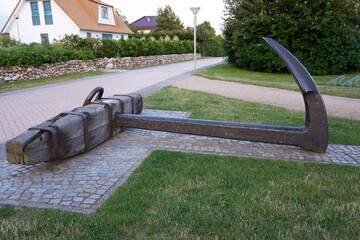 large anchor bench in wood and metal