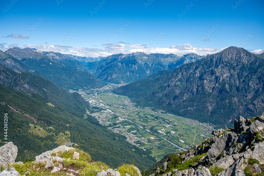 Comer See mit italienischen Alpen