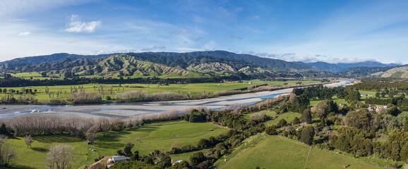 Canvas Print - 2 shot otaki river from Tararua to plains