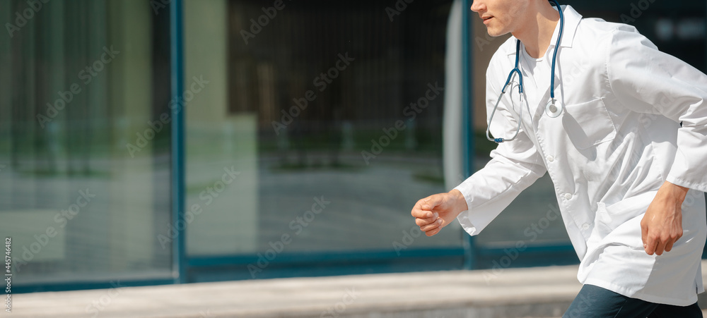 excited doctor confidently runs to the patient . - obrazy, fototapety, plakaty 