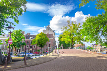 Canvas Print - Canal in Amsterdam