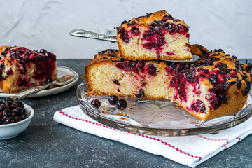 Canvas Print - Black currant cake