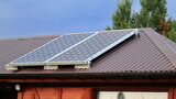 panele słoneczne, bateria słoneczna, darmowy prąd na działce