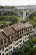 Wohnhäuser in Bern an einem regnerischen Tag