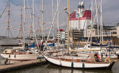 Canvas Print - Gothenburg port