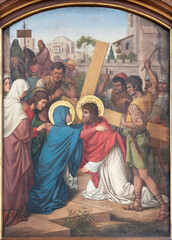 Papier Peint - VIENNA, AUSTIRA - JUNI 17, 2021: The painting fresco Jesus meet his Mother Mary as part of Cross way stations in church Marienkirche by redemptorist Maximilian Schmalzl from end of 19. cent.