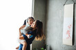 © Rawpixel.com - Japanese mother playing with her daughter