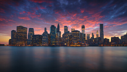 Fototapete - Skyline de New York au crépuscule.