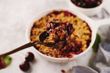 Poster - Cherry crisp - cherries oats bake