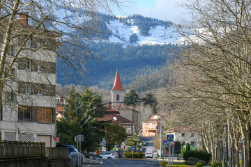 Snowy Mount Alen from the streets of Sopuerta