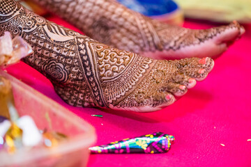 Canvas Print - henna design, bride , traditional hindu wedding, Rajasthan, India	