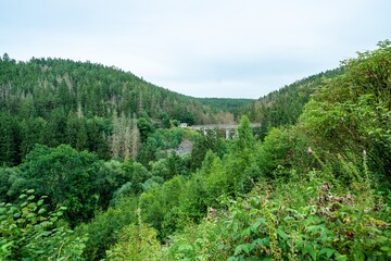 The Ziemestal Bridge is an impressive example of German engineering from the late 19th century. This 115-meter-long and 32-meter-high steel viaduct was built between 1893 and 1895