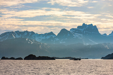 Canvas Print - View at a rocky coastline in Lofoten islands, Norway