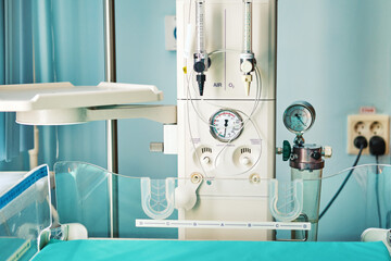 a device for resuscitation of infants and checking the child on the apgar scale after delivery. mach
