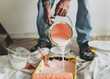 © Rawpixel.com - painting the walls pink
