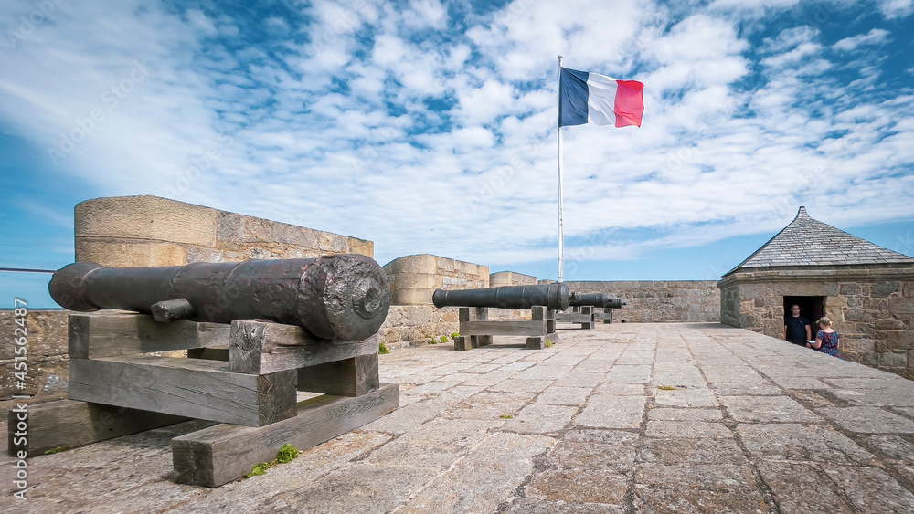 Fort National, Saint-Malo, Bretagne, France  - obrazy, fototapety, plakaty 