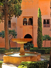 Canvas Print - Jardines de Daraxa en la Alhambra de Granada, Andalucía, España. Jardín de los Naranjos y de los Mármoles.