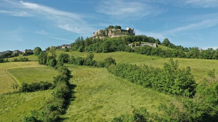 Wall Mural - Survol de l'Aveyron à Séverac d'Aveyron