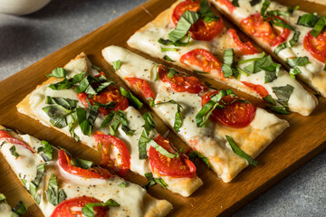 Wall Mural - Homemade Healthy Margherita Flatbread PIzza