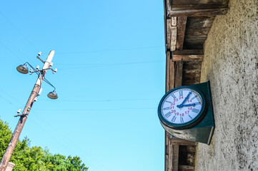 Canvas Print - Petange site touristique ancien gare industriel Luxembourg gare Fond de gras industrie horloge heure temps