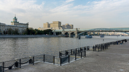 Wall Mural - View of the Andreevsky pedestrian bridge over the Moscow river