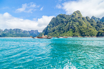 Wall Mural - Beautiful mountains in Ratchaprapha Dam at Khao Sok National Park, Thailand.