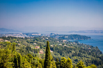 Sticker - Vue depuis les jardin de l'Achilléon, palais de Sissi l'impératrice, à Corfou