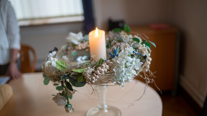 Poster - Wedding candle decorated with beautiful flowers and plants